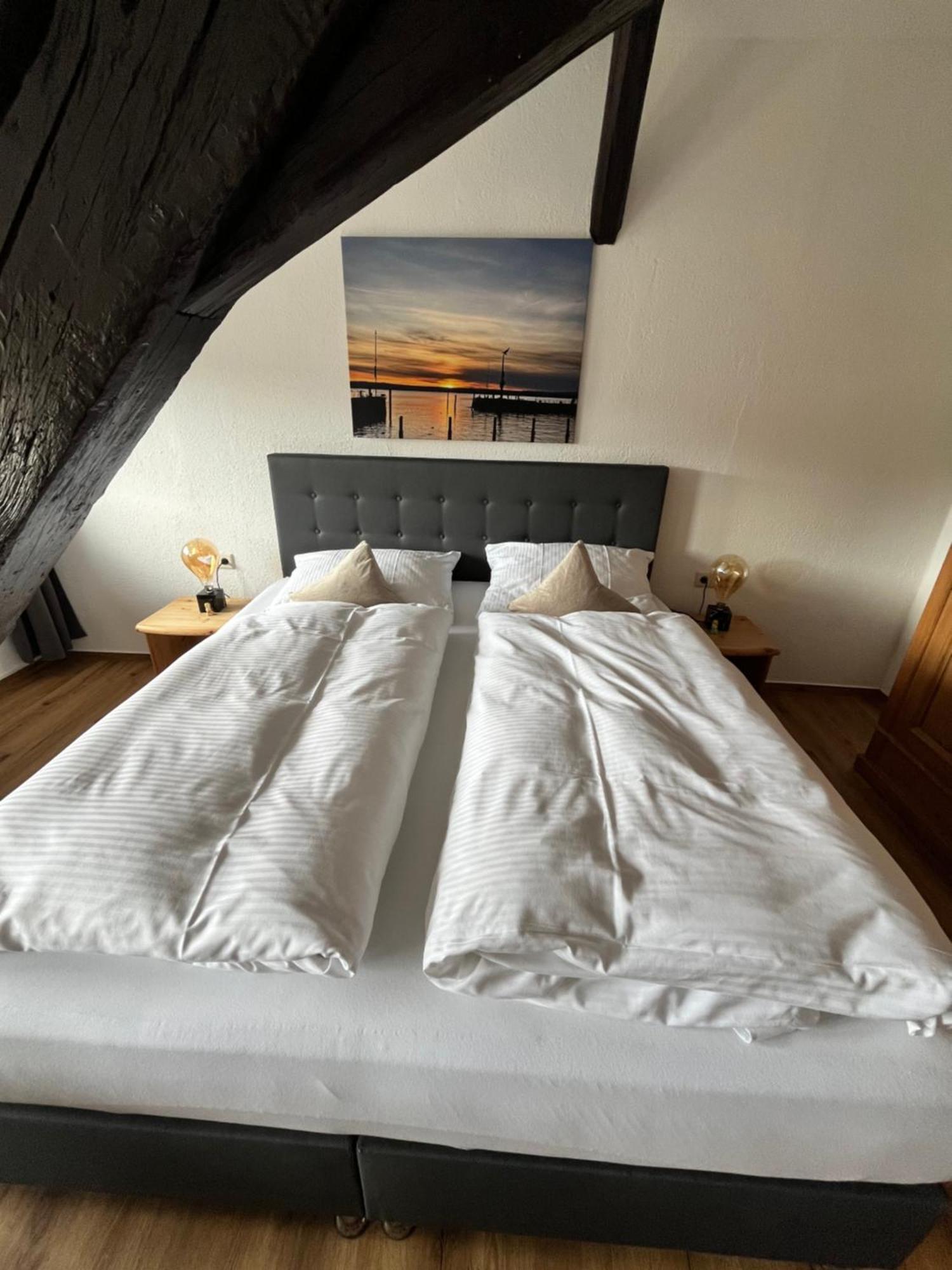 Gaestehaus Am Hafen Meersburg Eksteriør billede